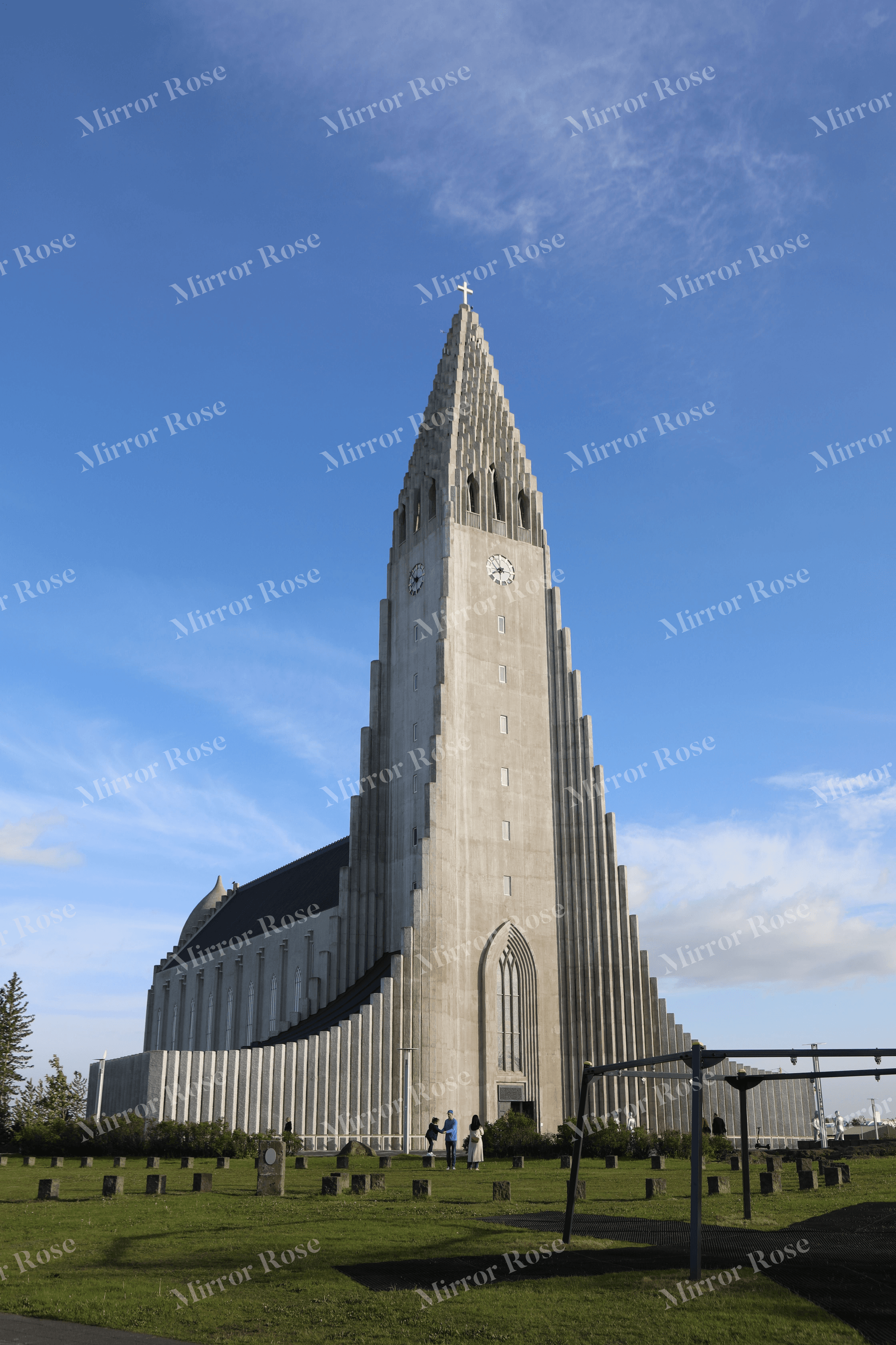 iconic nordic architecture: hallgrímskirkja in reykjavik