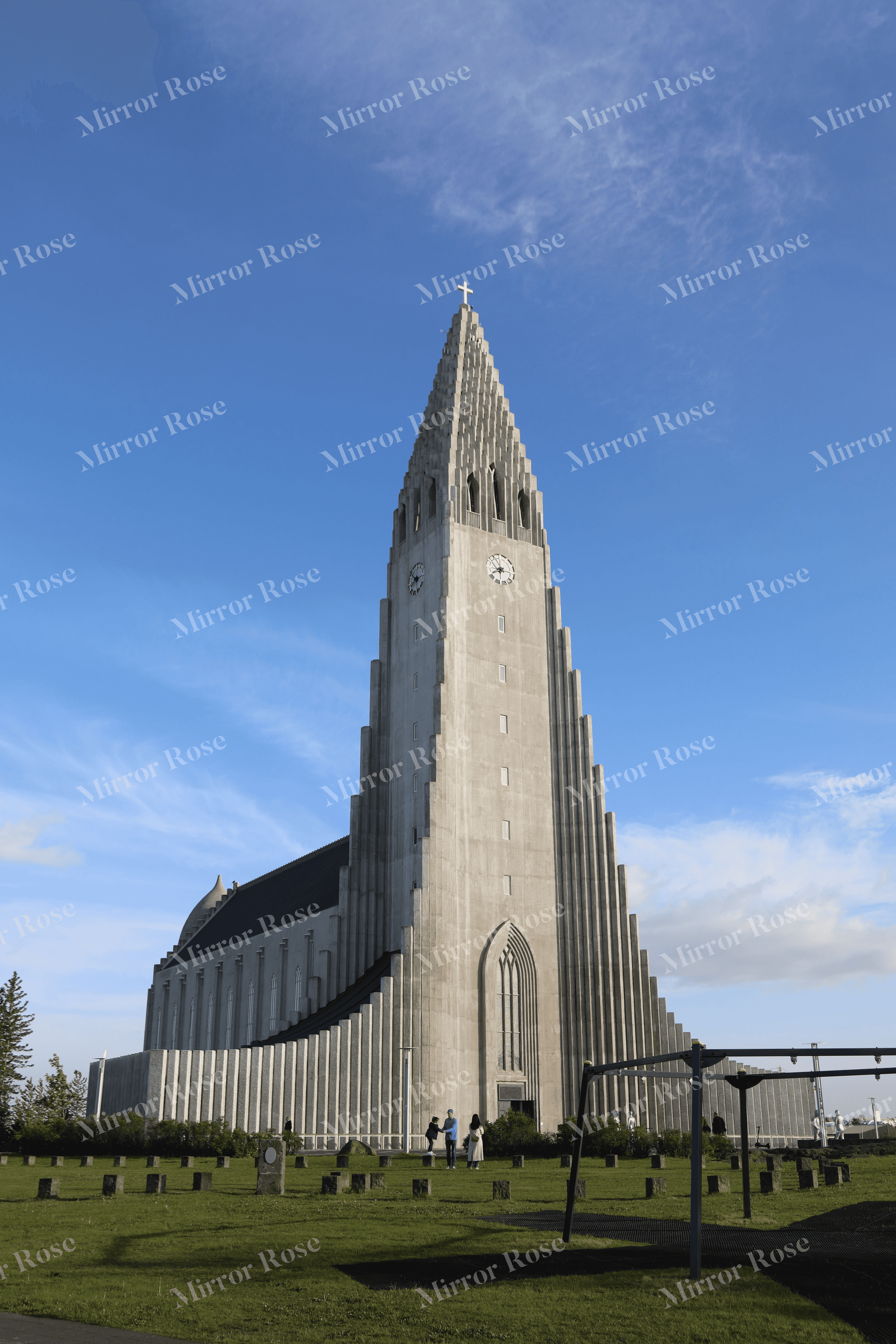 iconic nordic architecture: hallgrímskirkja in reykjavik